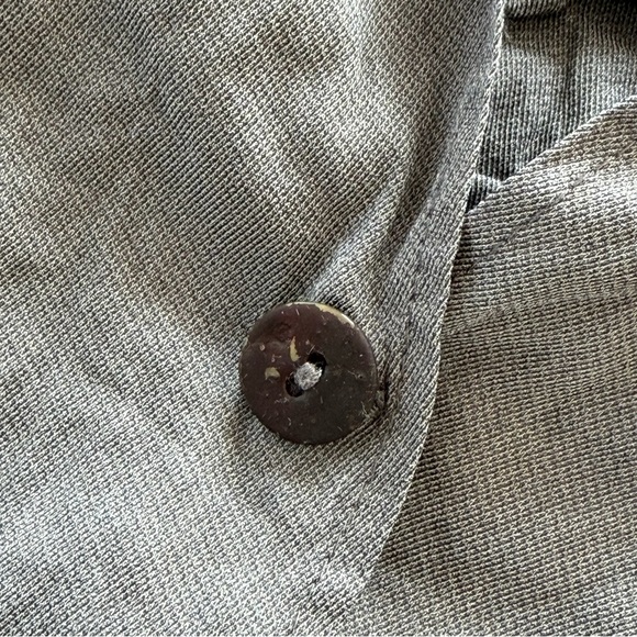 Sarah Pacini Charcoal Crinkled Short Sleeve Blouse - Medium - Picture 5 of 6